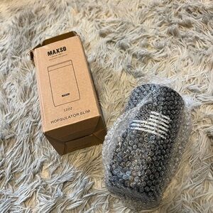 NWT Maxso slim can cooler with American flag design